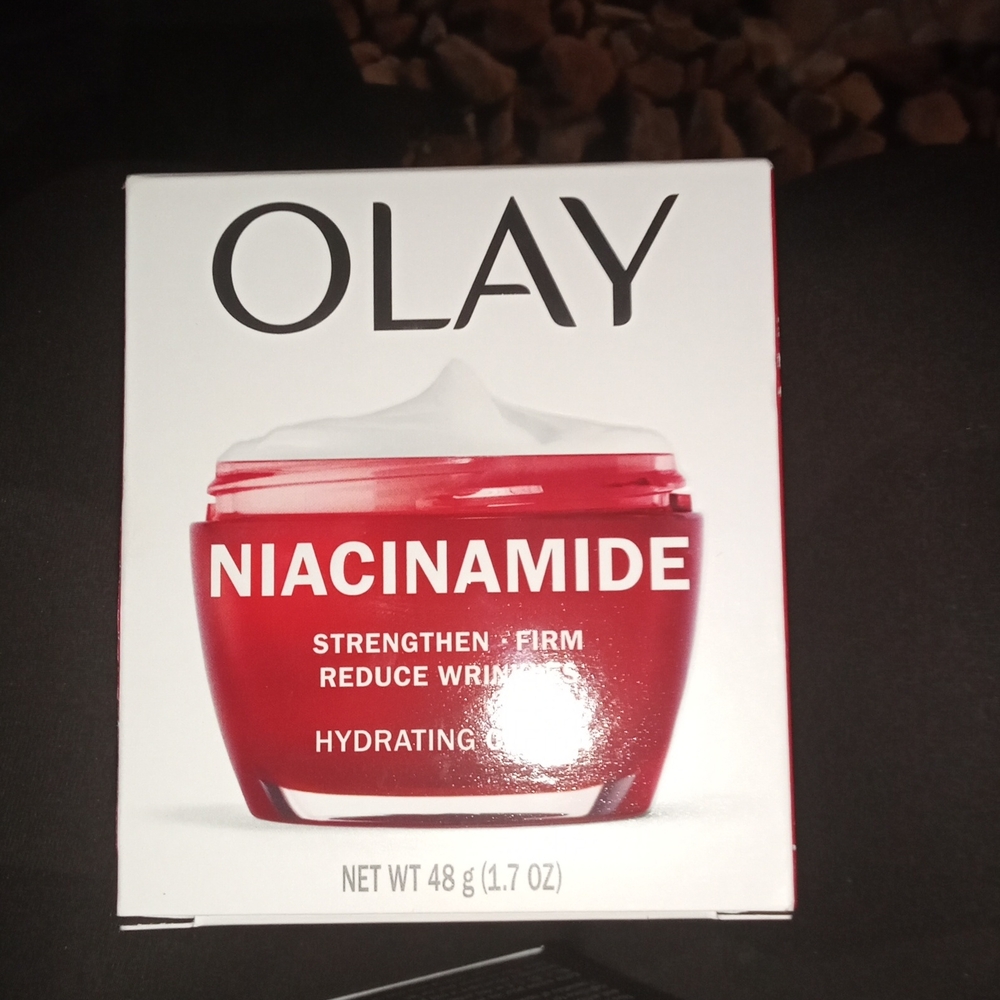 Olay Niacinamide Hydrating Cream